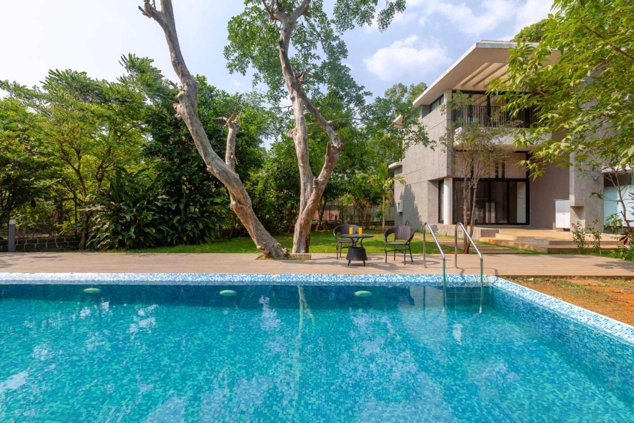Villa Foresta By Stayvista With Modern Decor, Swimming Pool & Expansive Lawn For A Perfect Escape Лонавла Екстер'єр фото