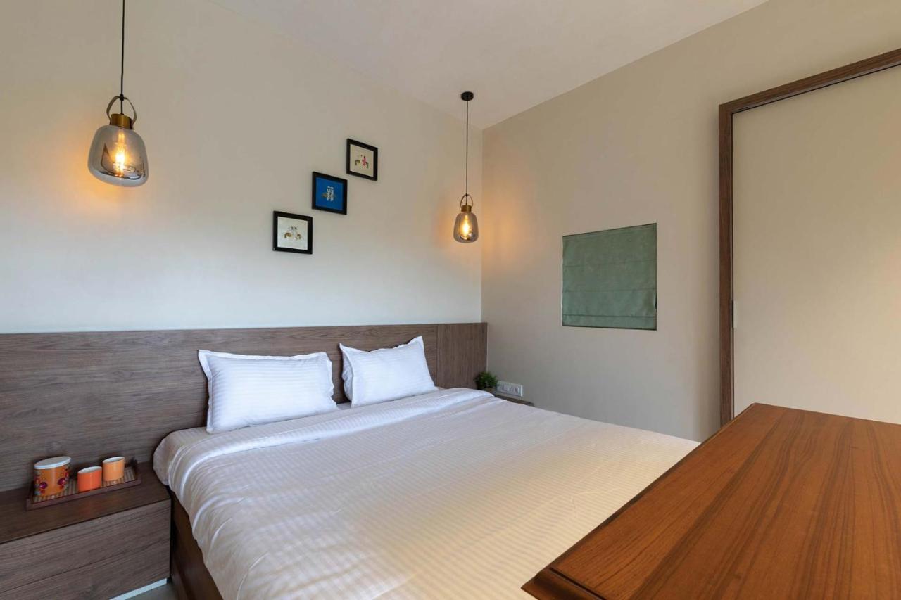 Villa Foresta By Stayvista With Modern Decor, Swimming Pool & Expansive Lawn For A Perfect Escape Лонавла Екстер'єр фото